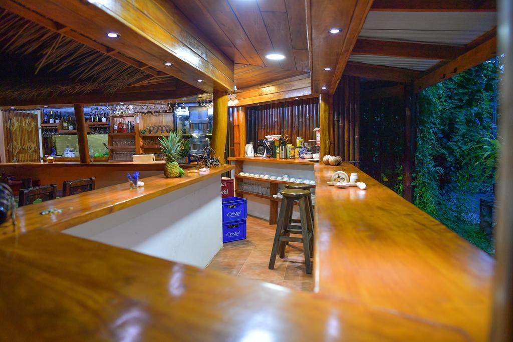 Hotel Caribbean Coconut Cahuita Exterior photo