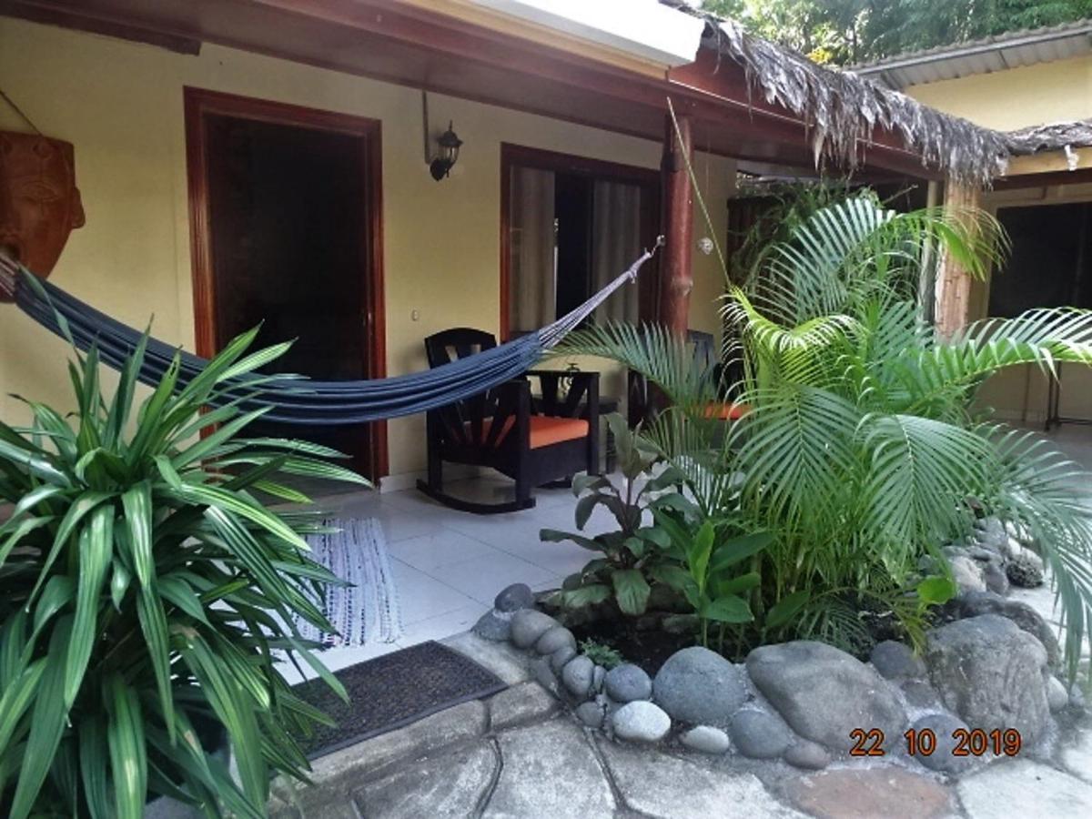 Hotel Caribbean Coconut Cahuita Exterior photo